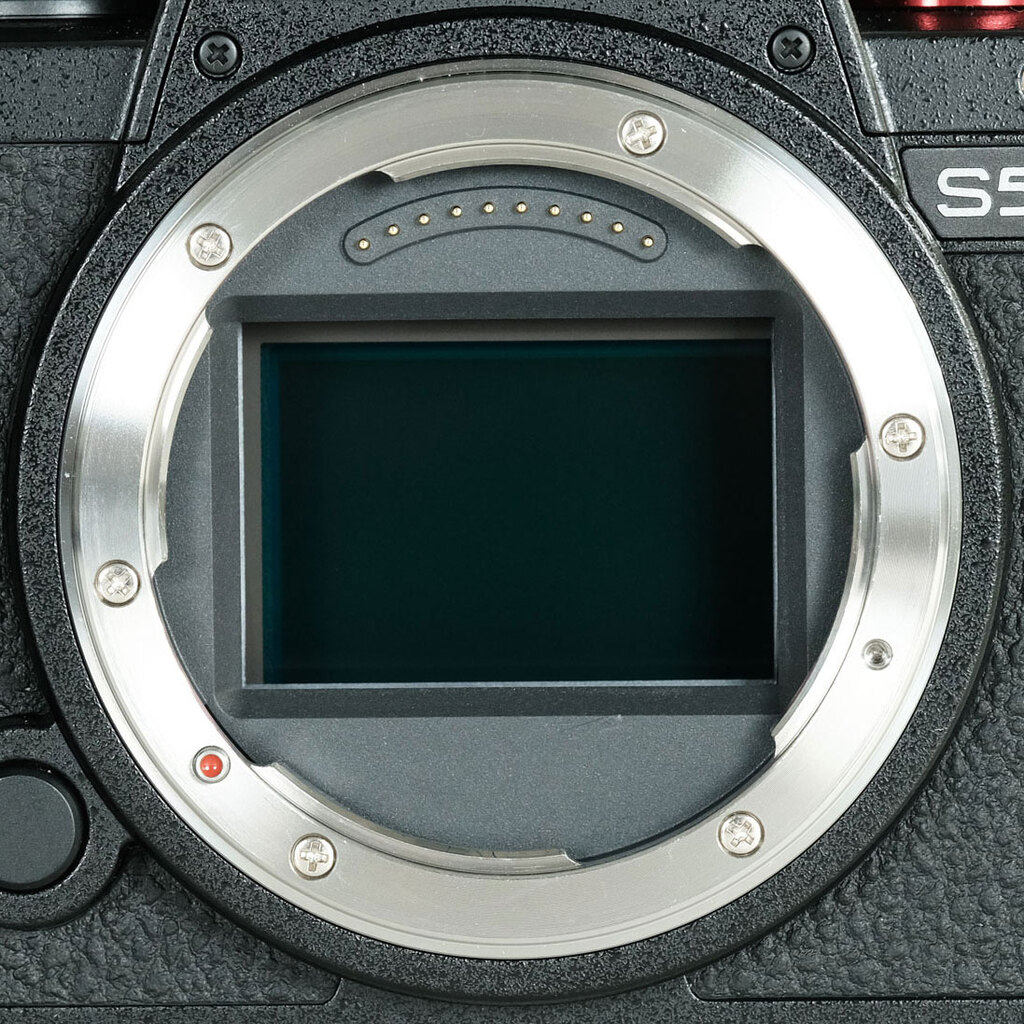 Panasonic LUMIX S5II DC-S5M2