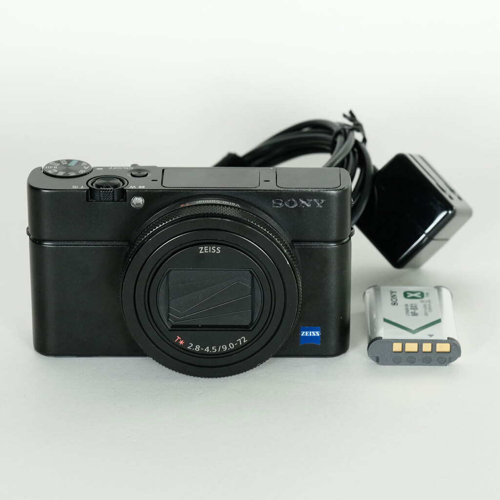 SONY Cyber-shot DSC-RX100M7