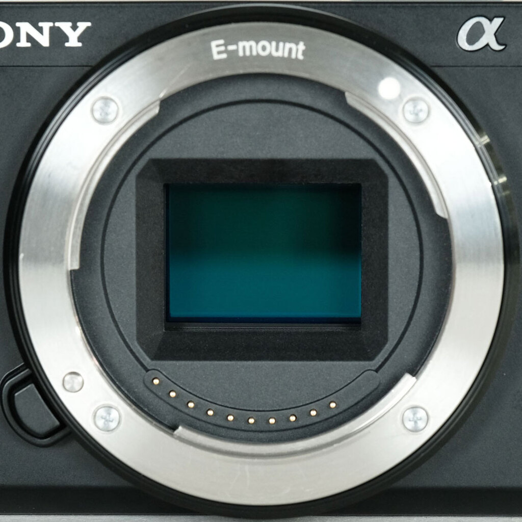 SONY VLOGCAM ZV-E10