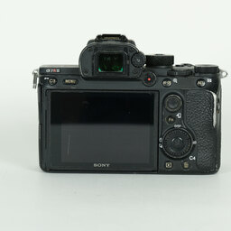 SONY α7R III(ILCE-7RM3) SONY α7R III(ILCE-7RM3)