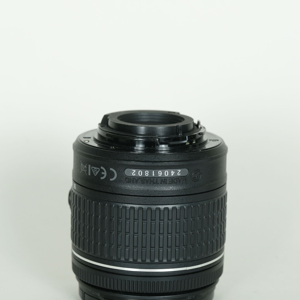 Nikon AF-P DX NIKKOR 18-55mm F3.5-5.6G VR Nikon AF-P DX NIKKOR 18-55mm F3.5-5.6G VR