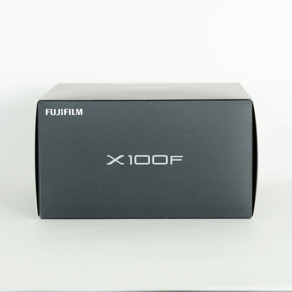FUJIFILM X100F ブラック