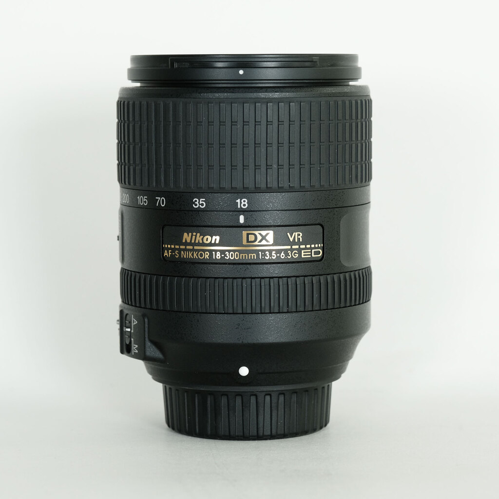 Nikon AF-S DX NIKKOR 18-300mm f/3.5-6.3G ED VR