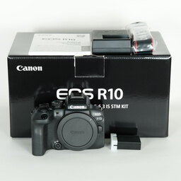 Canon EOS R10