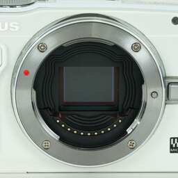 OLYMPUS PEN Lite E-PL6 ボディ ホワイト OLYMPUS PEN Lite E-PL6 ボディ ホワイト