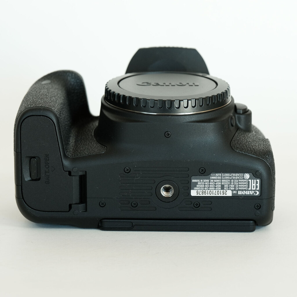 Canon EOS Kiss X9i