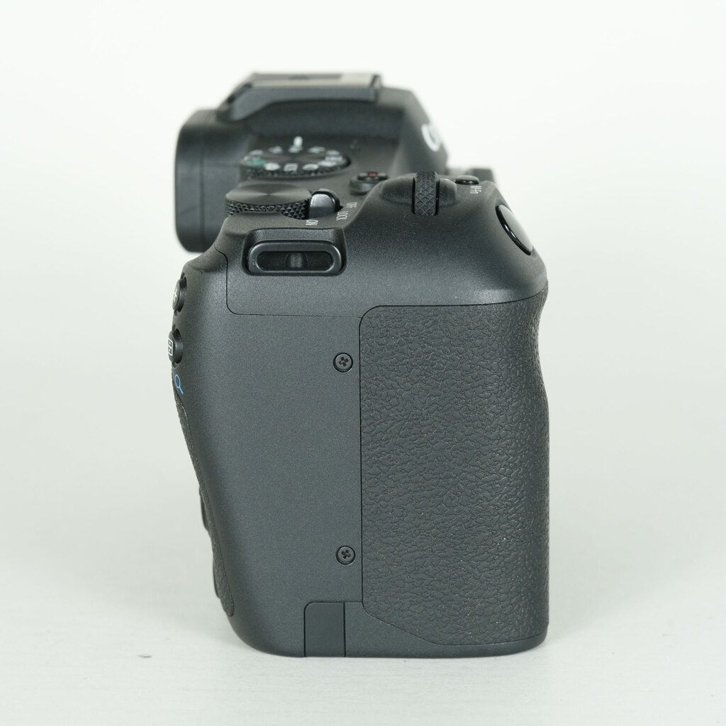 Canon EOS R8 [�{�f�B]
