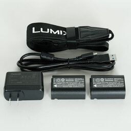 Panasonic LUMIX S5II DC-S5M2