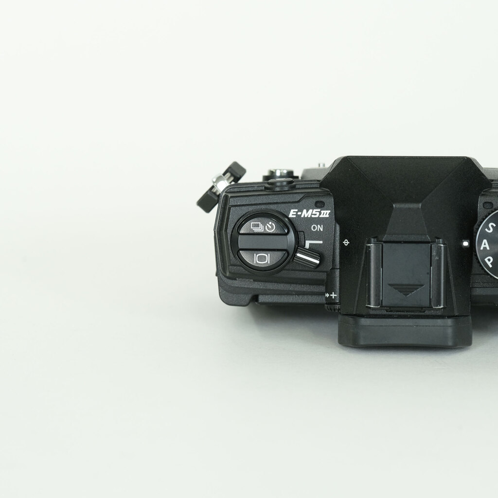 OLYMPUS OM-D E-M5 Mark III OLYMPUS OM-D E-M5 Mark III