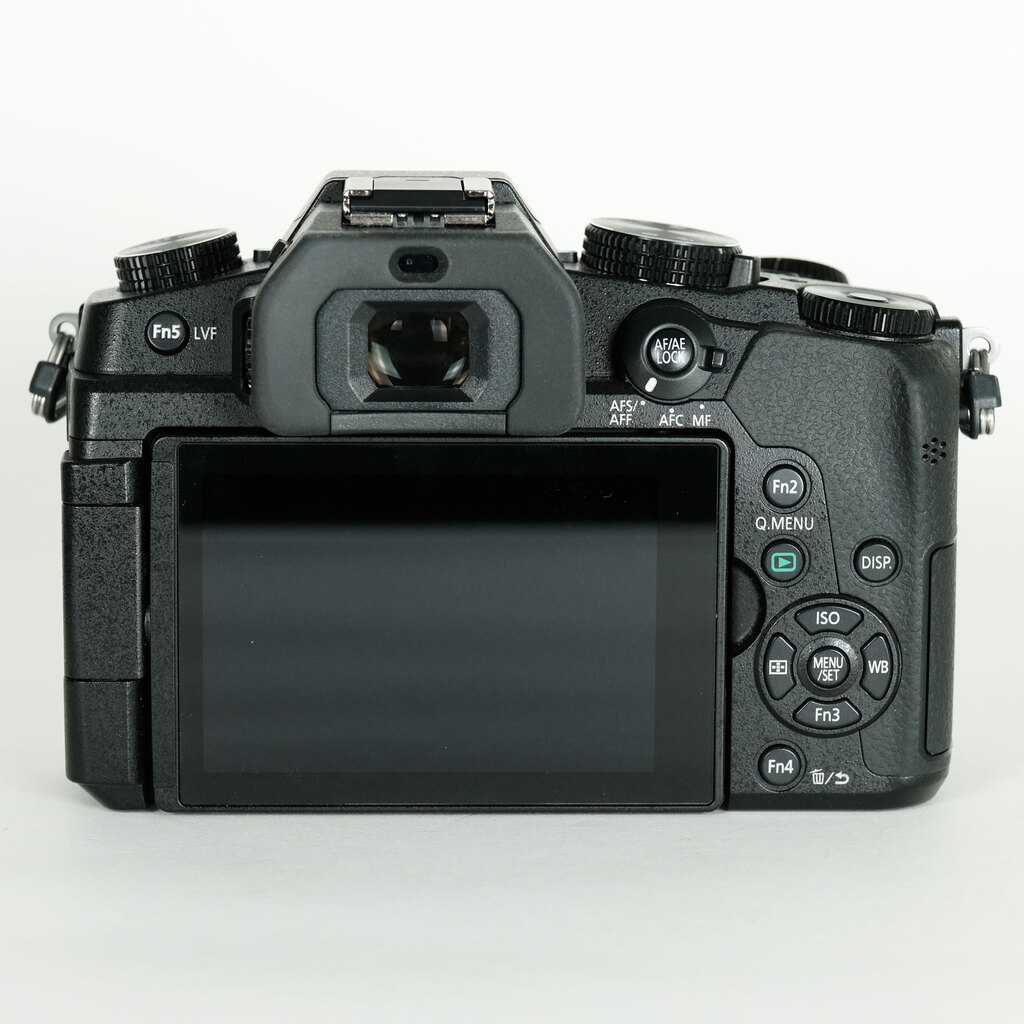 Panasonic LUMIX DMC-G8