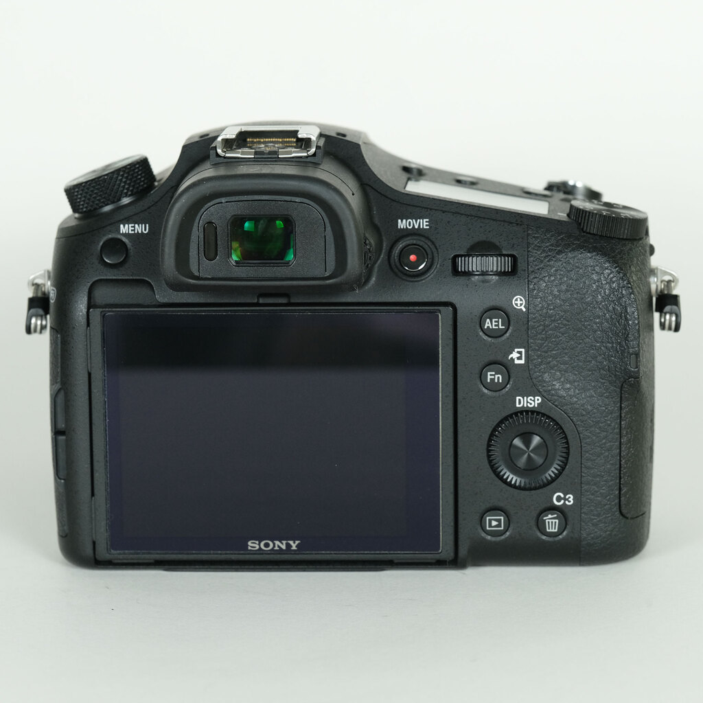 SONY Cyber-shot DSC-RX10M3
