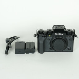 FUJIFILM X-T4