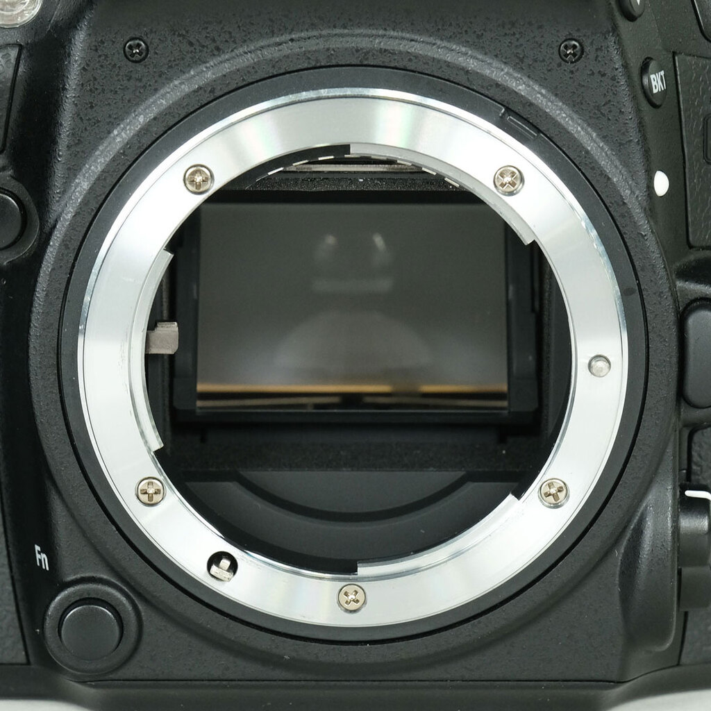 Nikon D610の出品 | ONE SCENE（ワンシーン）