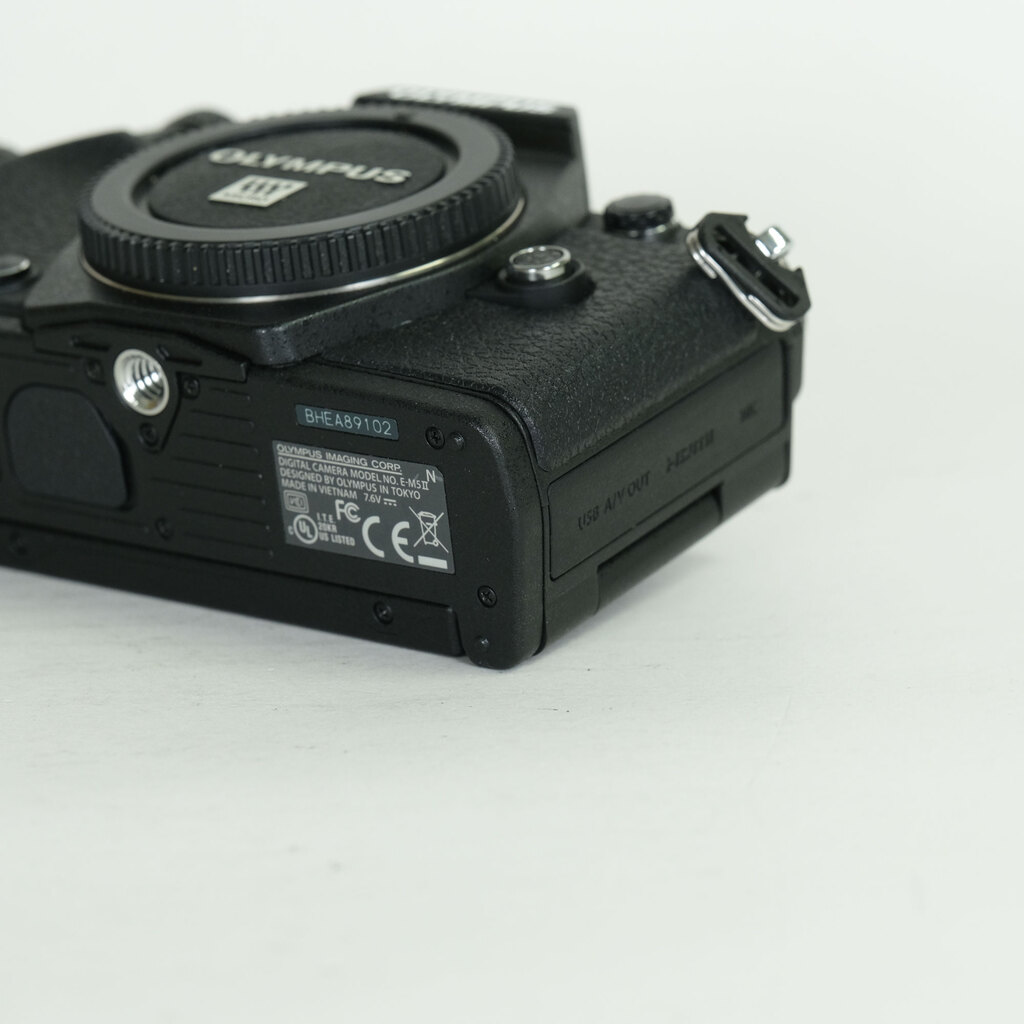 OLYMPUS OM-D E-M5 Mark II OLYMPUS OM-D E-M5 Mark II