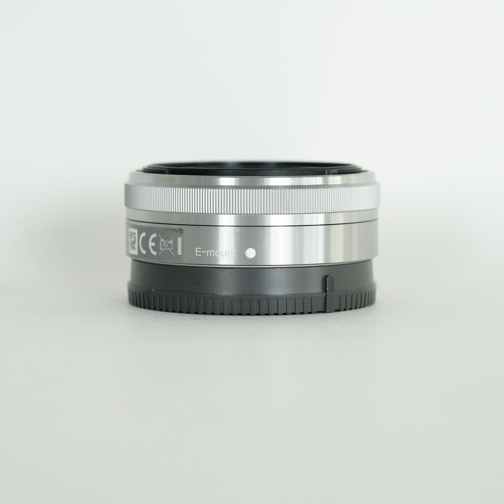 SONY E 16mm F2.8 SEL16F28
