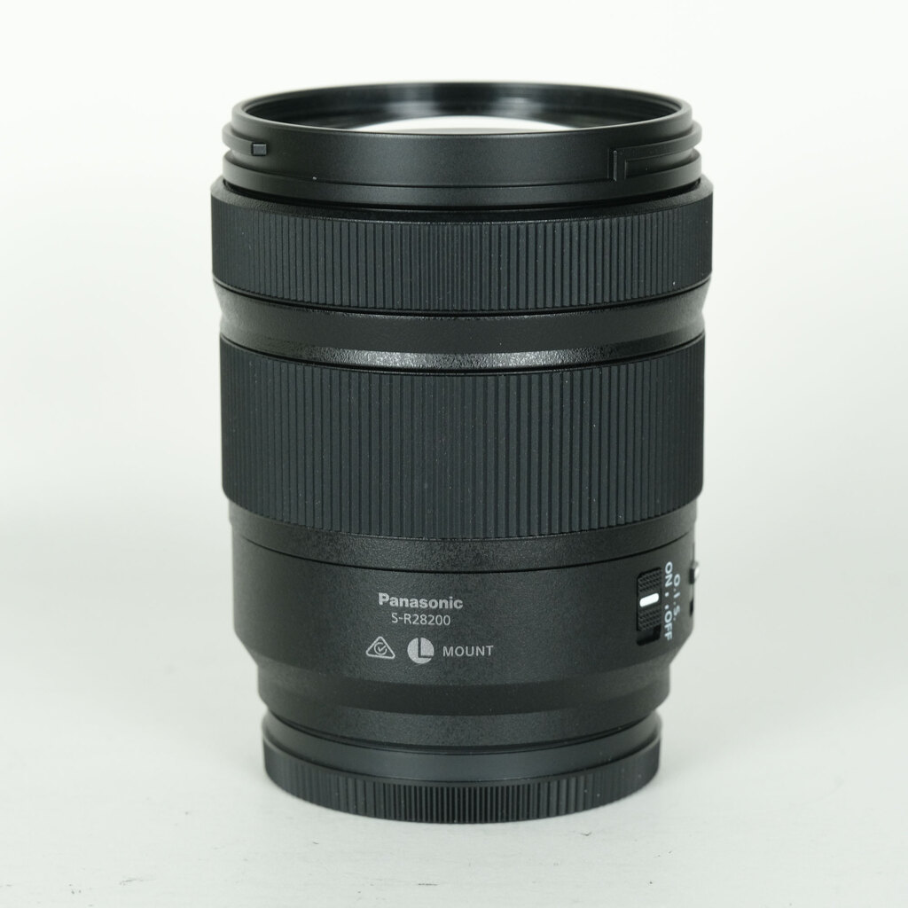 Panasonic LUMIX S 28-200mm F4-7.1 MACRO O.I.S.