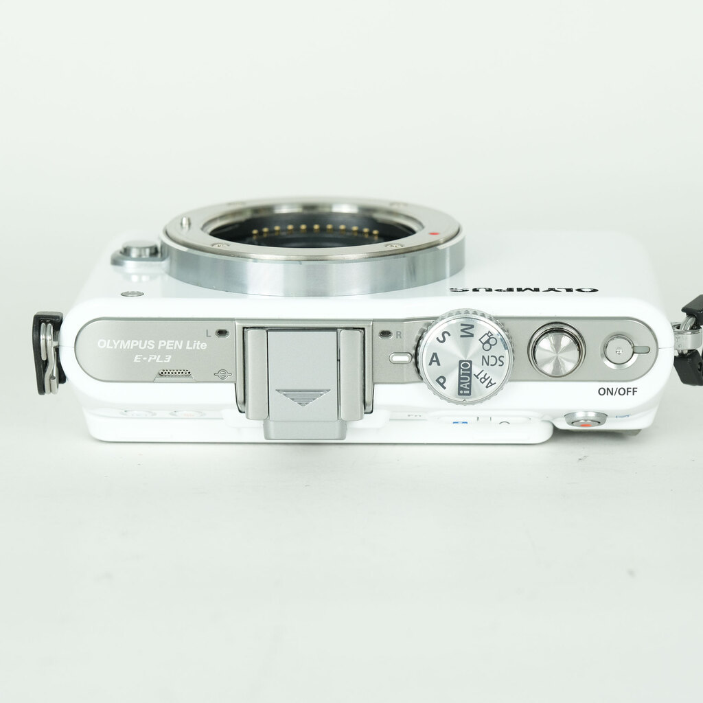 OLYMPUS PEN Lite E-PL3 ボディ ホワイトの出品 | ONE SCENE（ワンシーン）
