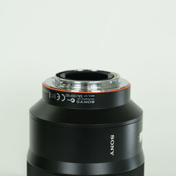 SONY Sonnar T* 135mm F1.8 ZA SAL135F18Z