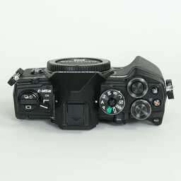 OLYMPUS OM-D E-M5 Mark III