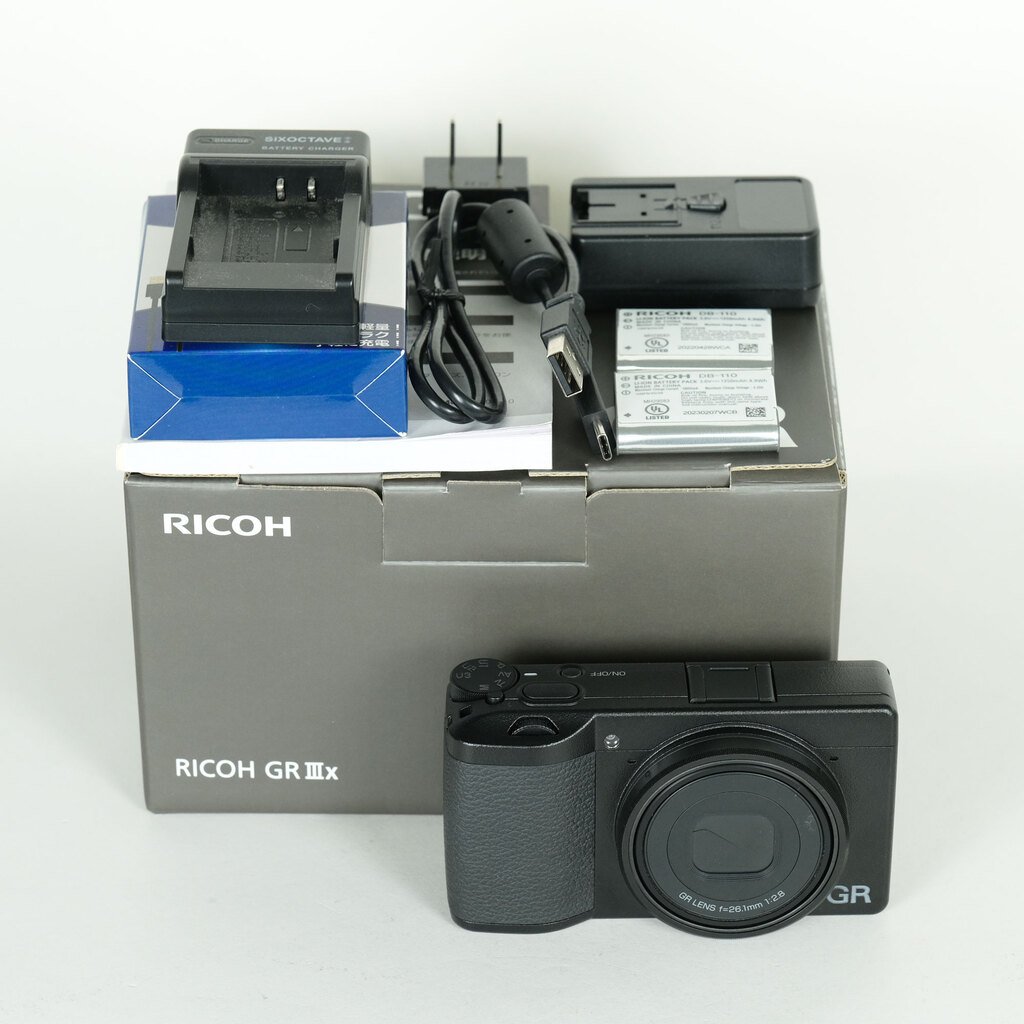 RICOH GR IIIxの出品 | ONE SCENE（ワンシーン）