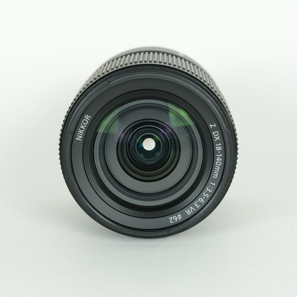 Nikon NIKKOR Z DX 18-140mm f/3.5-6.3 VR Nikon NIKKOR Z DX 18-140mm f/3.5-6.3 VR