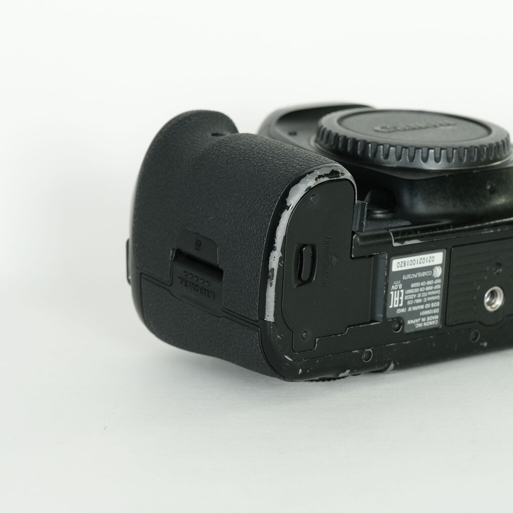 Canon EOS 5D Mark IV