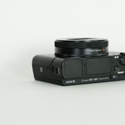 SONY Cyber-shot DSC-RX100M7 SONY Cyber-shot DSC-RX100M7