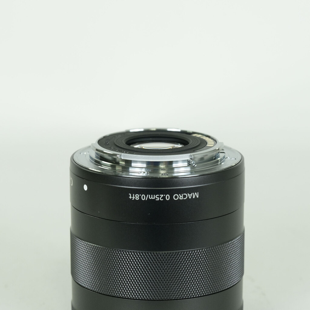 Canon EF-M18-55mm F3.5-5.6 IS STM
