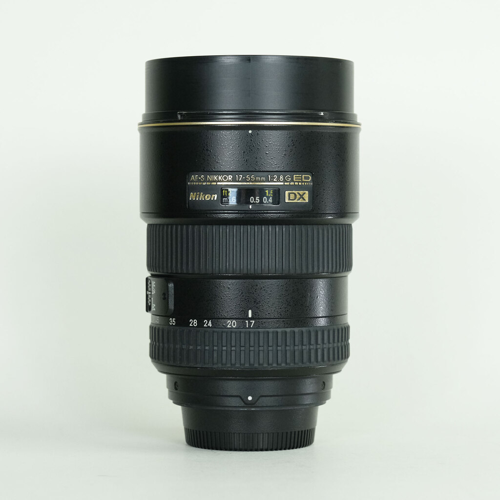 Nikon AF-S DX Zoom-Nikkor 17-55mm f/2.8G IF-ED Nikon AF-S DX Zoom-Nikkor 17-55mm f/2.8G IF-ED