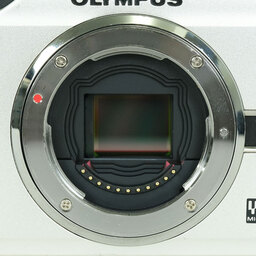 OLYMPUS PEN Lite E-PL2 ボディ シャンパンゴールド