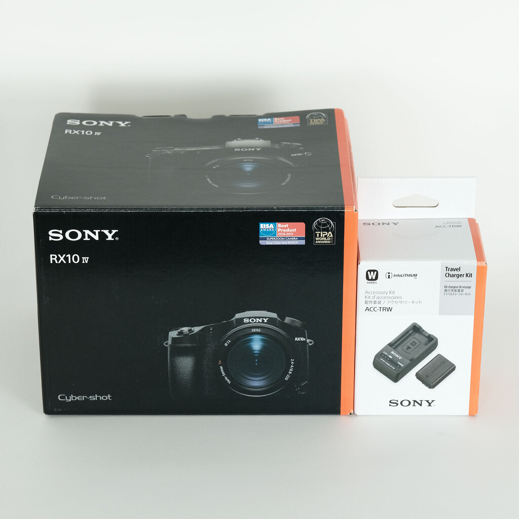 SONY Cyber-shot DSC-RX10M4