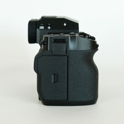FUJIFILM X-H2S