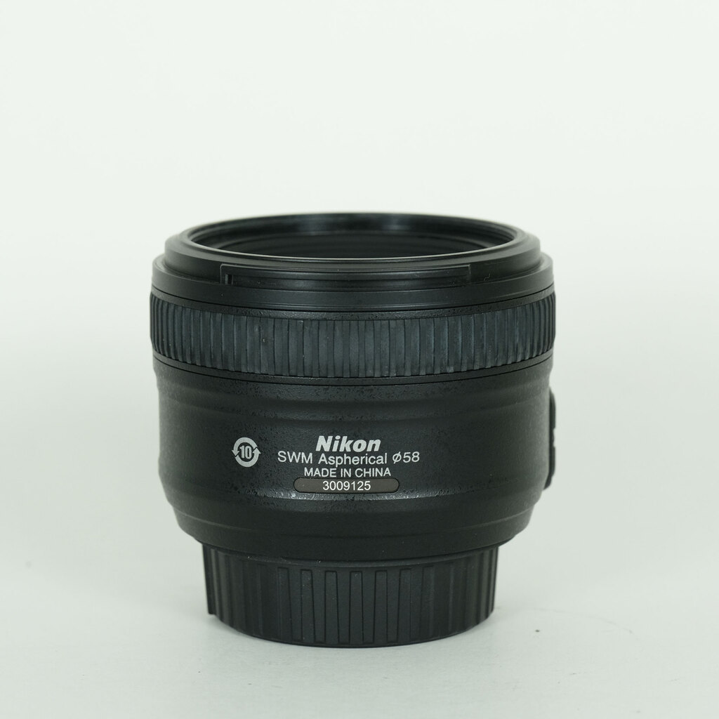 Nikon AF-S NIKKOR 50mm f/1.8G Nikon AF-S NIKKOR 50mm f/1.8G