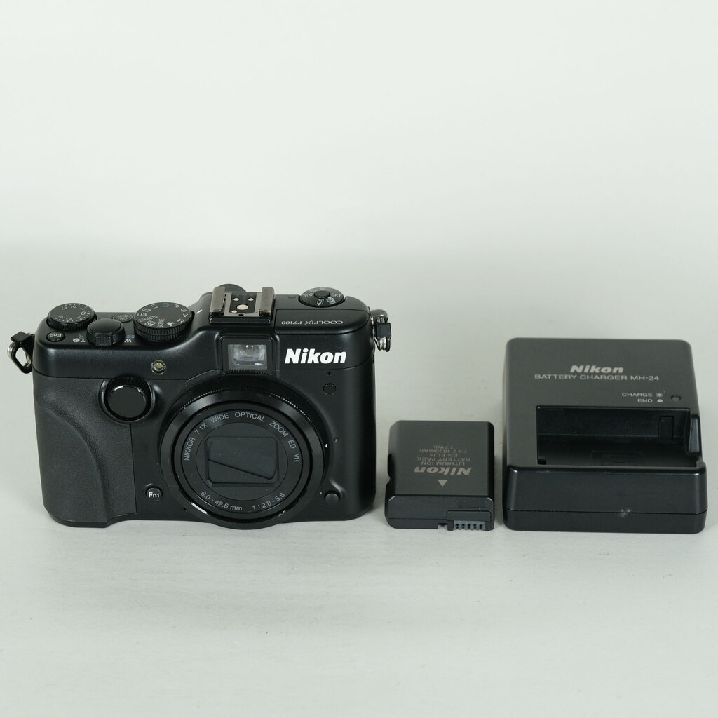 Nikon COOLPIX P7100 ブラックの出品 | ONE SCENE（ワンシーン）