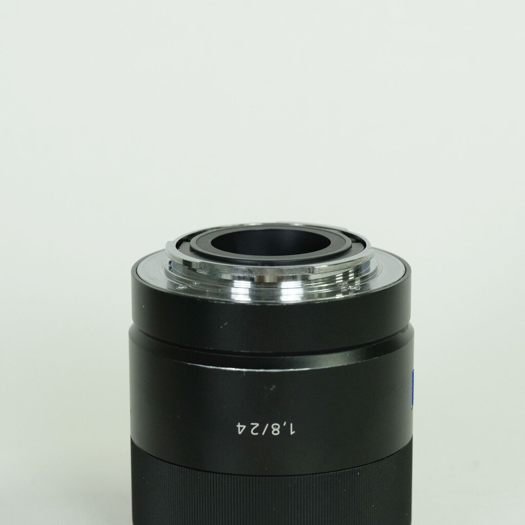 SONY Sonnar T* E 24mm F1.8 ZA SEL24F18Z