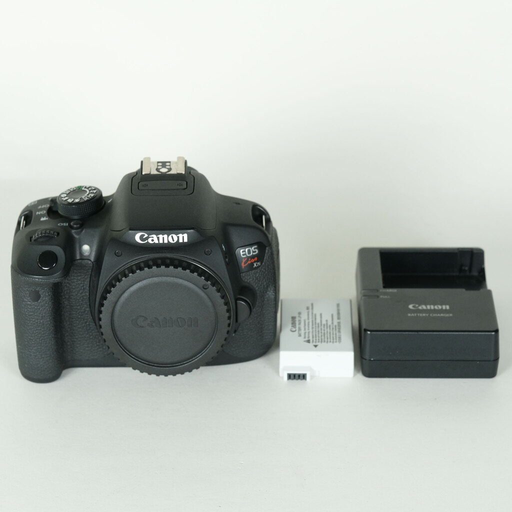 Canon EOS Kiss X7i