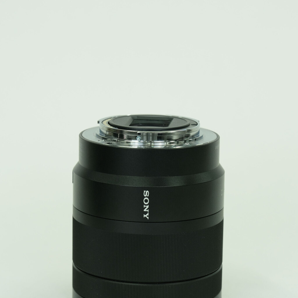 SONY Vario-Tessar T* E 16-70mm F4 ZA OSS SEL1670Z SONY Vario-Tessar T* E 16-70mm F4 ZA OSS SEL1670Z