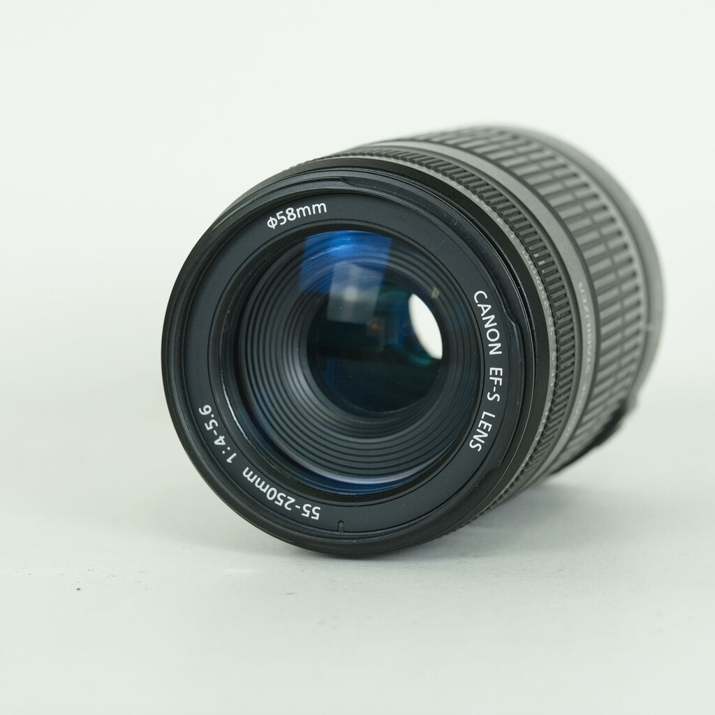 Canon EF-S55-250mm F4-5.6 IS Canon EF-S55-250mm F4-5.6 IS