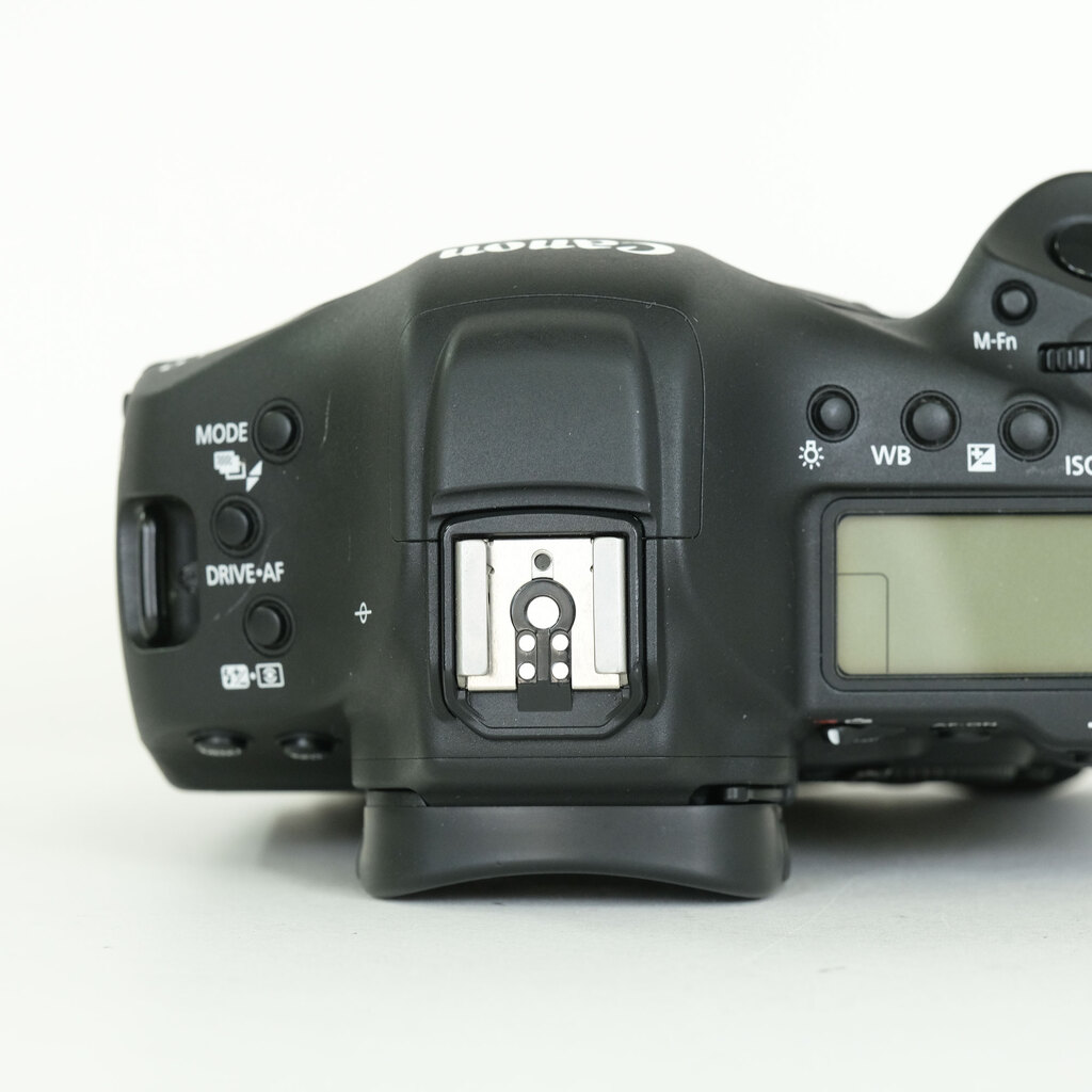 Canon EOS-1D X Mark II