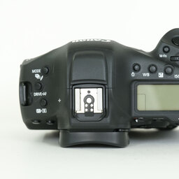 Canon EOS-1D X Mark II