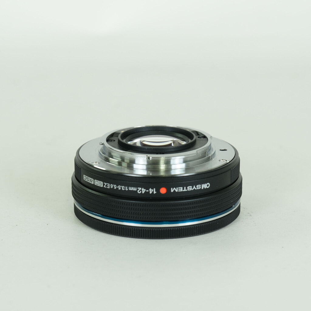 OLYMPUS M.ZUIKO DIGITAL ED 14-42mm F3.5-5.6 EZ ブラック