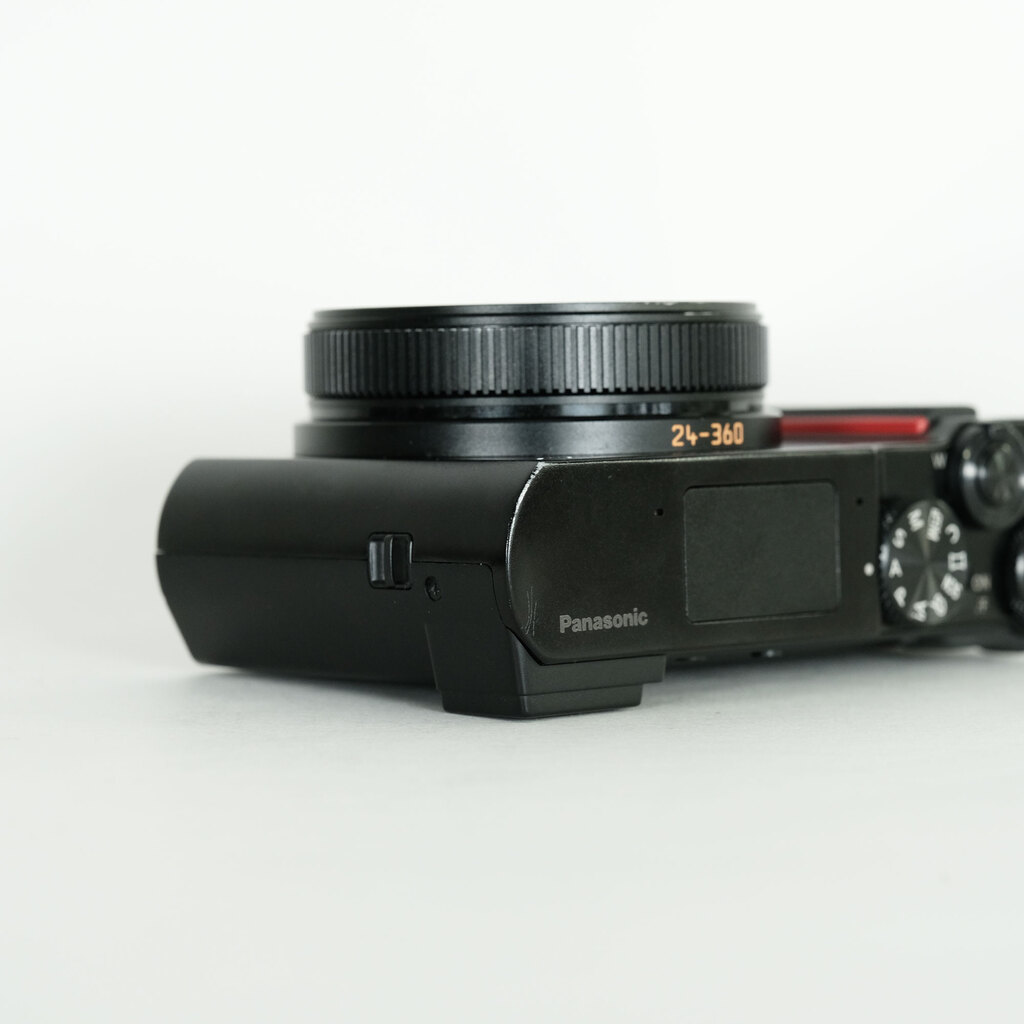 Panasonic LUMIX DC-TX2 ブラック