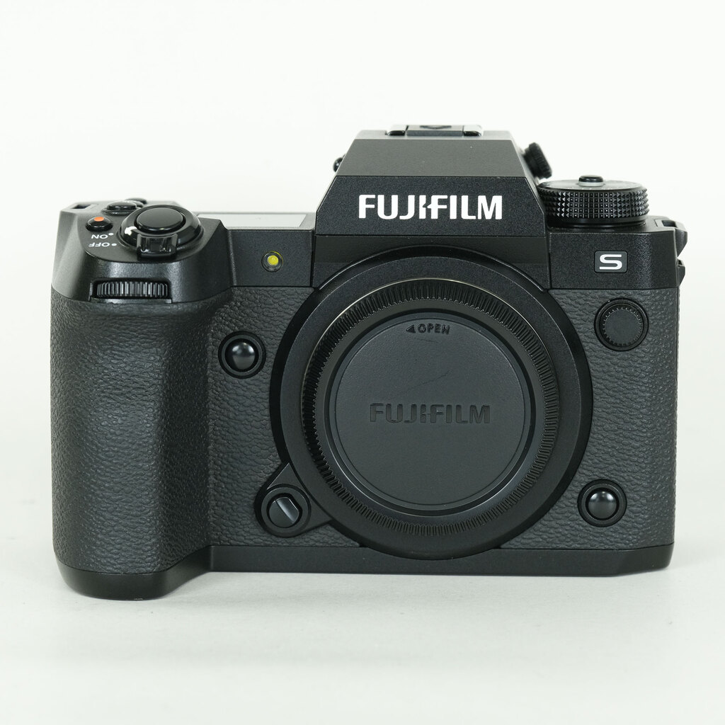 FUJIFILM X-H2S