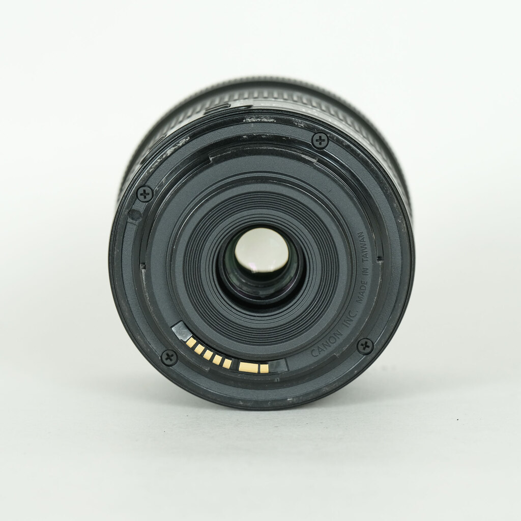 Canon EF-S10-18mm F4.5-5.6 IS STM