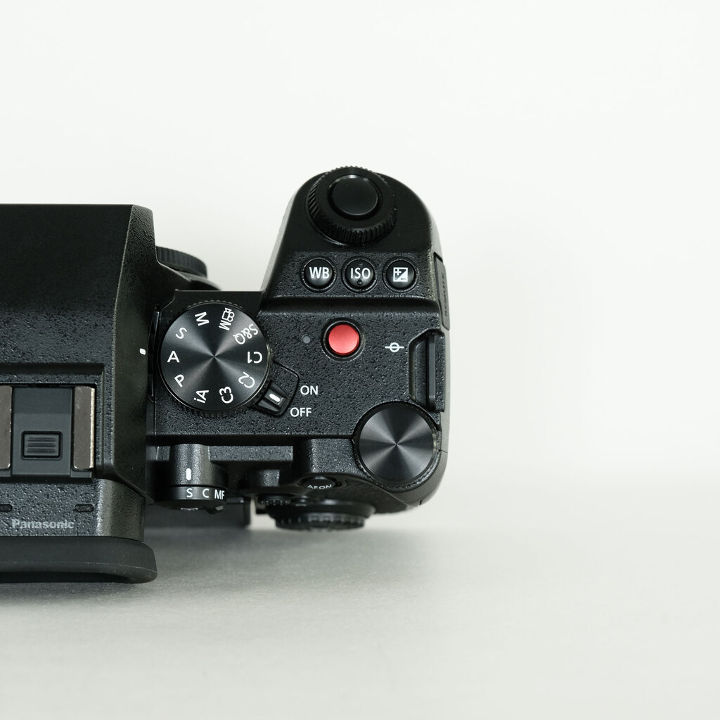 Panasonic LUMIX S5II DC-S5M2