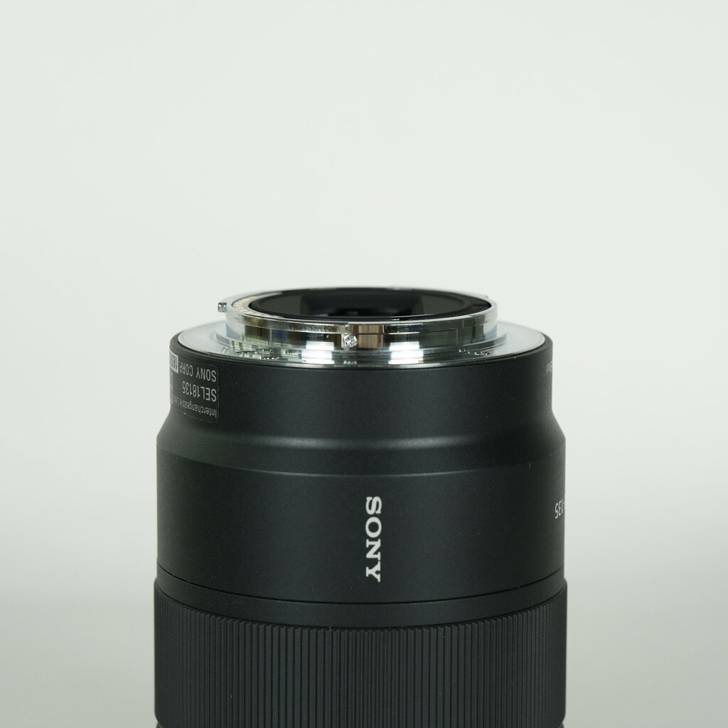 SONY E 18-135mm F3.5-5.6 OSS SEL18135の出品 | ONE SCENE（ワンシーン）