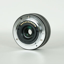 Panasonic LUMIX G VARIO 12-32mm / F3.5-5.6 ASPH. / MEGA O.I.S.