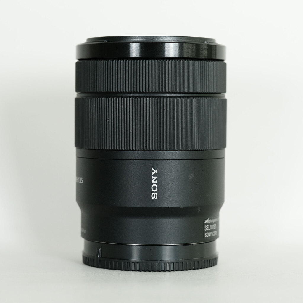 SONY E 18-135mm F3.5-5.6 OSS SEL18135
