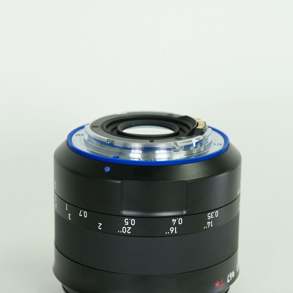 Carl Zeiss Milvus 50mm F2 M ZE [キヤノンEF用]