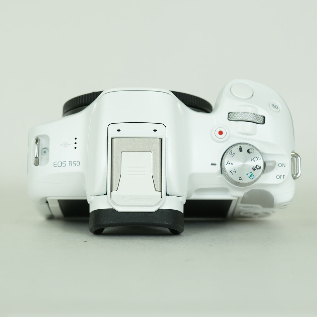 Canon EOS R50